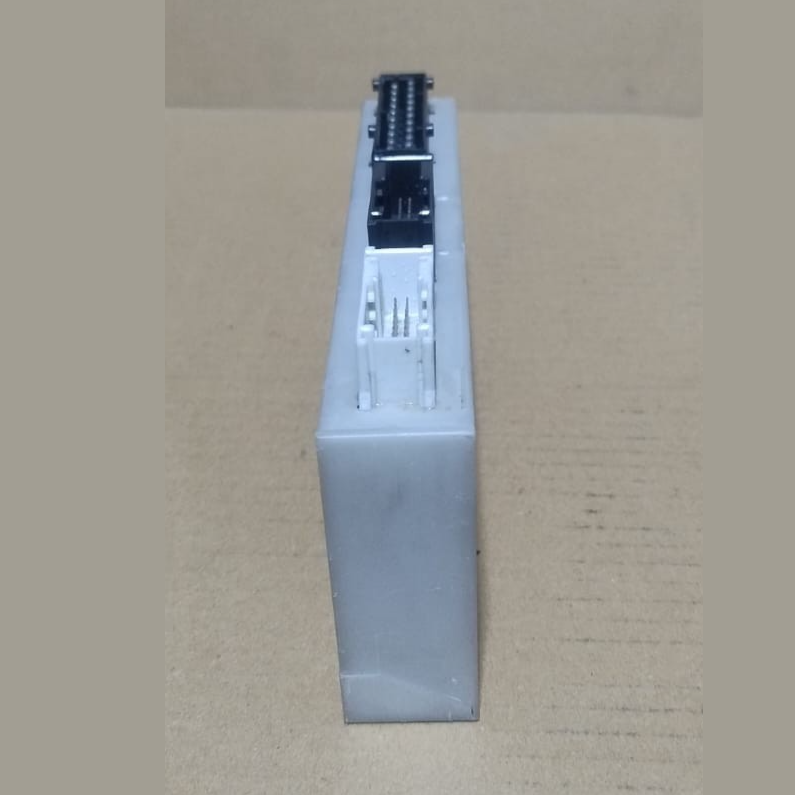BMW X5 E53 D SPORT GM3 E53 W/SCA 12V BODY CONTROL ECU UNIT 61.35-6 946 947