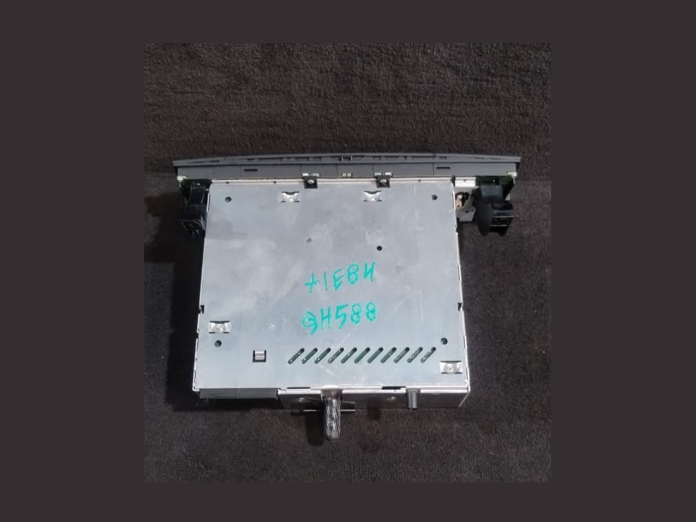 BMW X1 E84 OEM CD DECK HEAD AUDIO UNIT MADE IN JAPAN P/N 9263462