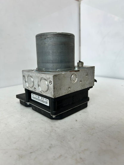 2010 BMW X1 E84 ABS Brake Pump Hydraulic DSC Module Braking Unit 6798991 OEM