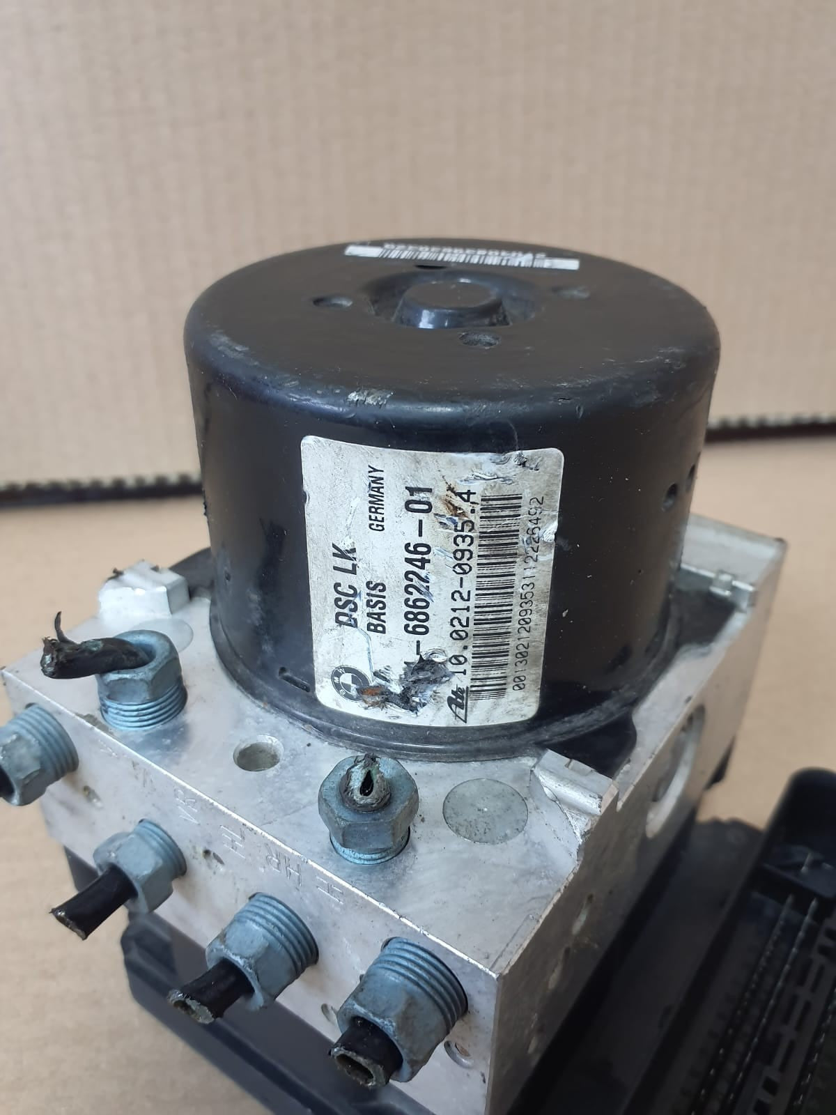 2012-2013 BMW 1' 3' F20 F30 F31 320i DSC ABS Pump Control Module 6862246-01