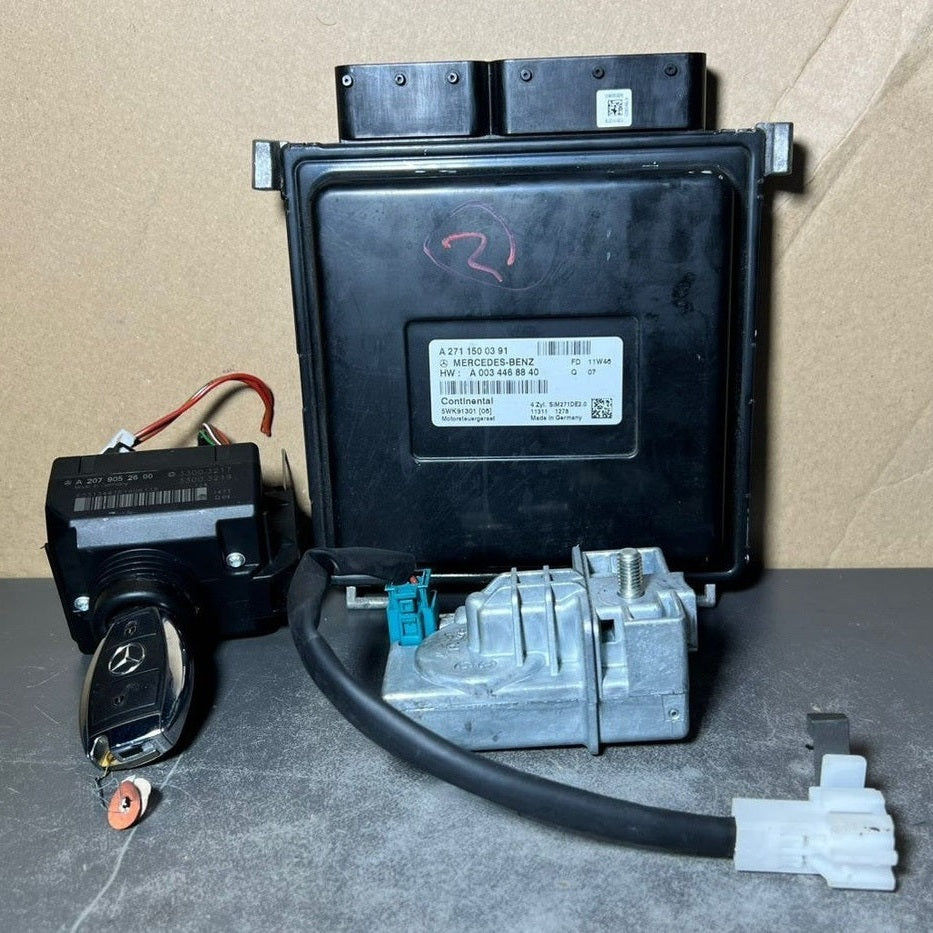 10-14 Mercedes-Benz W204 ECU Modulo Controllo Motore Interruttore Chiave...