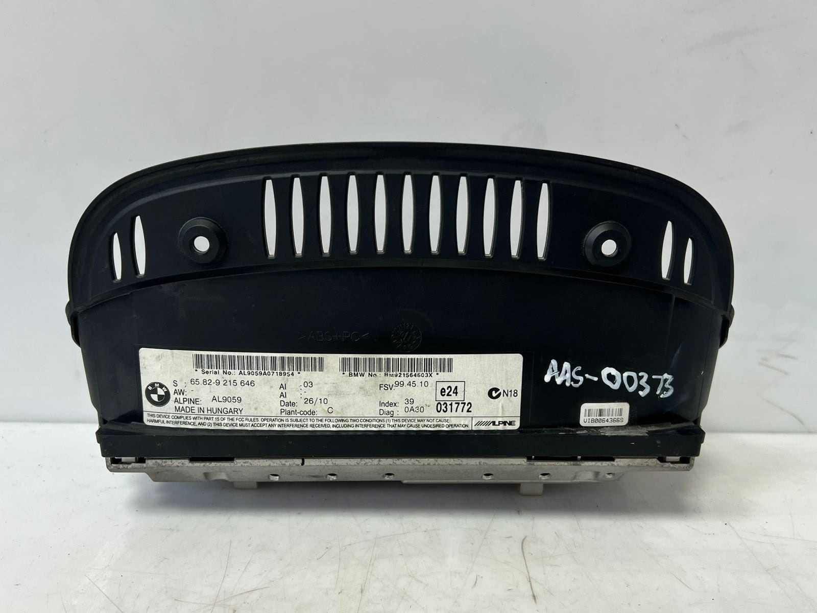 BMW 3' 5' 6' E90 E91 E92 E93 E60 E61 E63 E64 Central Information Display 9215646