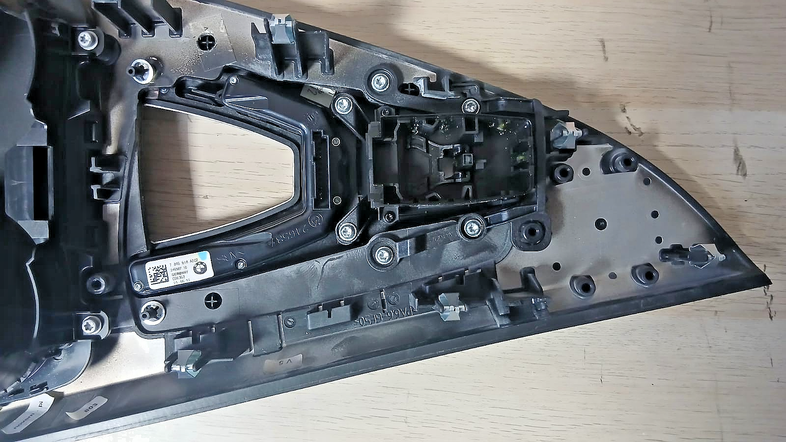 BMW M6 Gran Coupe F13 RHD Center Console Trim Panel OEM 9197227 8052364 7846618