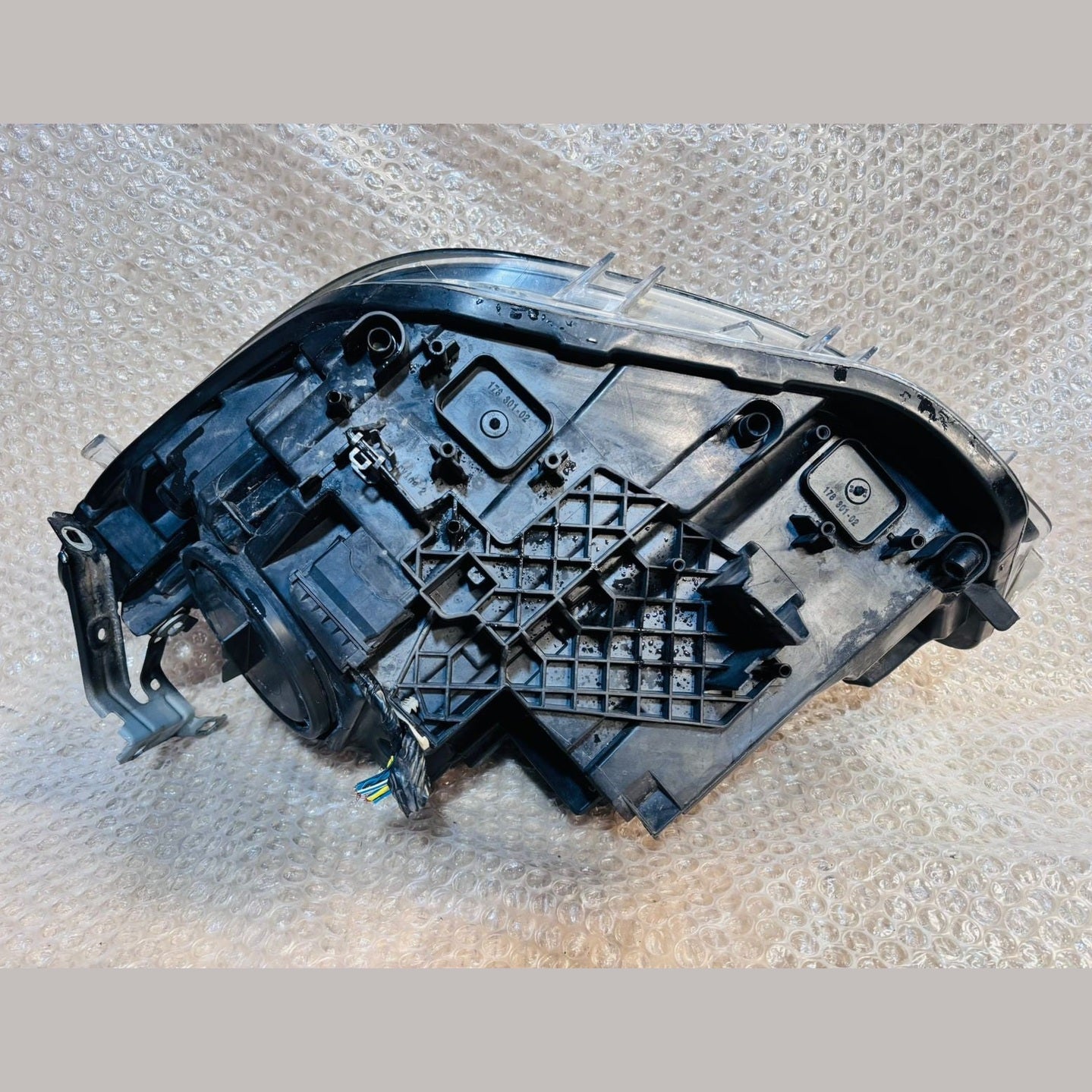 Bmw 1 series 116I F20 2010 TO 2013 Headlight RHS NONE XENON 7229686