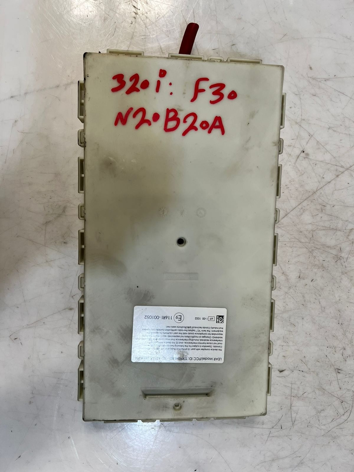 2014 BMW 320i F30 N20B20A Engine Control Module ECU SET DME+FEM+1KEY 8617375
