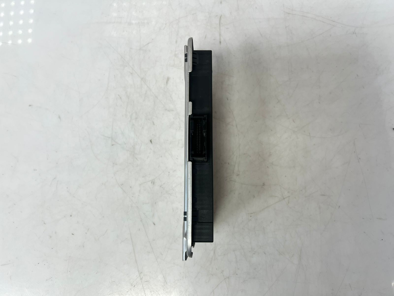 2011 BMW F01 F02 F06 F07 F10 F12 F13 F25 X3 Footwell Module Control Unit 9247067