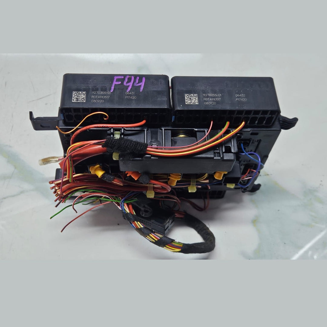 BMW F40 F44 F45 F46 i8 Mini F57 F60 Fuse Box Power Distribution box 9360501 OEM