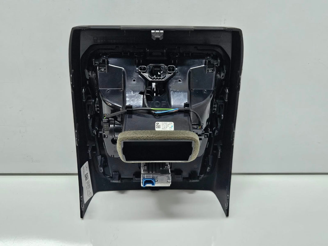  5A05665-2020-2024 BMW G26 Rear Air Vent Grille With Controller OEM