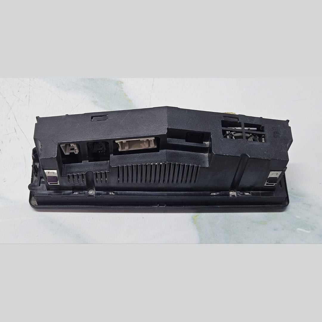 1999-2001 BMW 323i Climate Control Unit 8382446