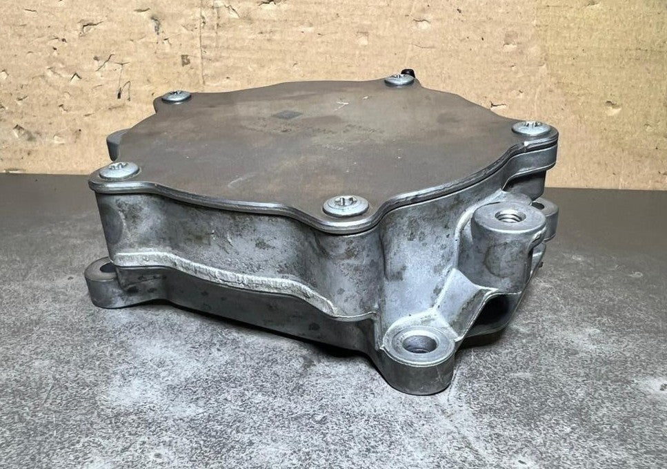 14-18 Mercedes W246 CLA B-Class OM270 Cylinder Head Vacuum Pump A270 1800901 OEM