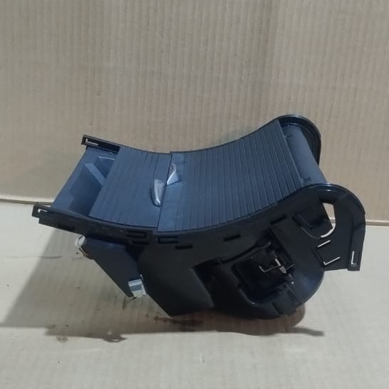 BMW X1 F48 CENTER CONSOLE CUP HOLDER W/ 12V OUTLET 9299529