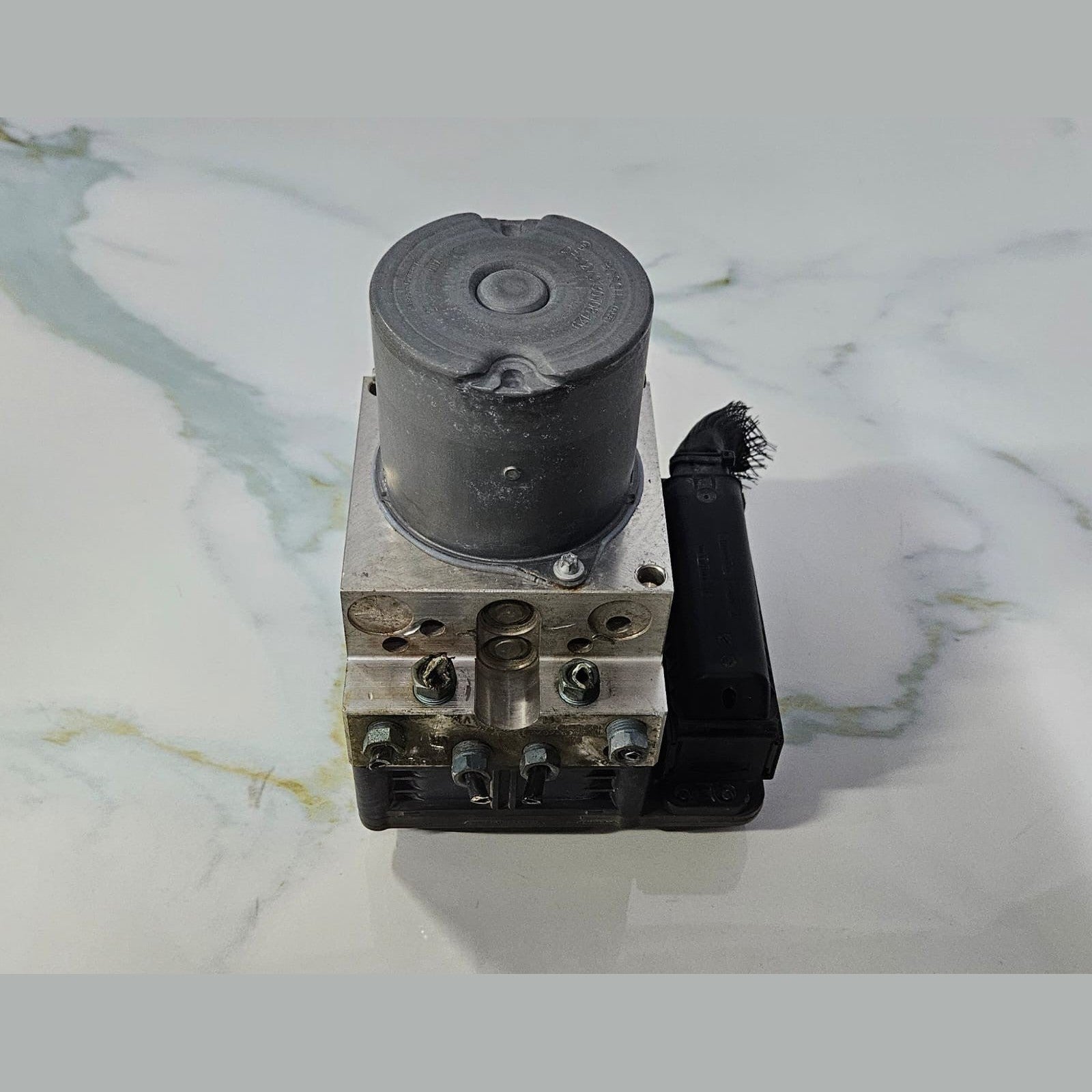 OEM BMW F02 F07 ABS Anti Lock Pump Brake Module 6797036, 6797038
