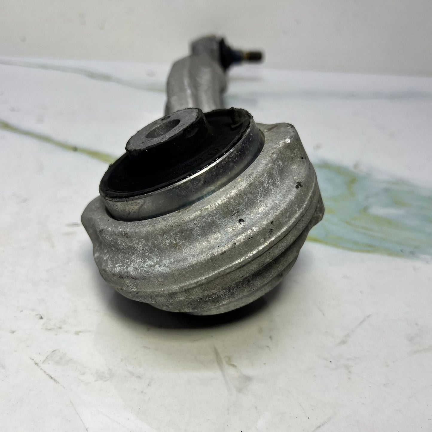 08-14 Mercedes W207 E350 C300 C350 Front Right RWD Suspension Upper Control Arm