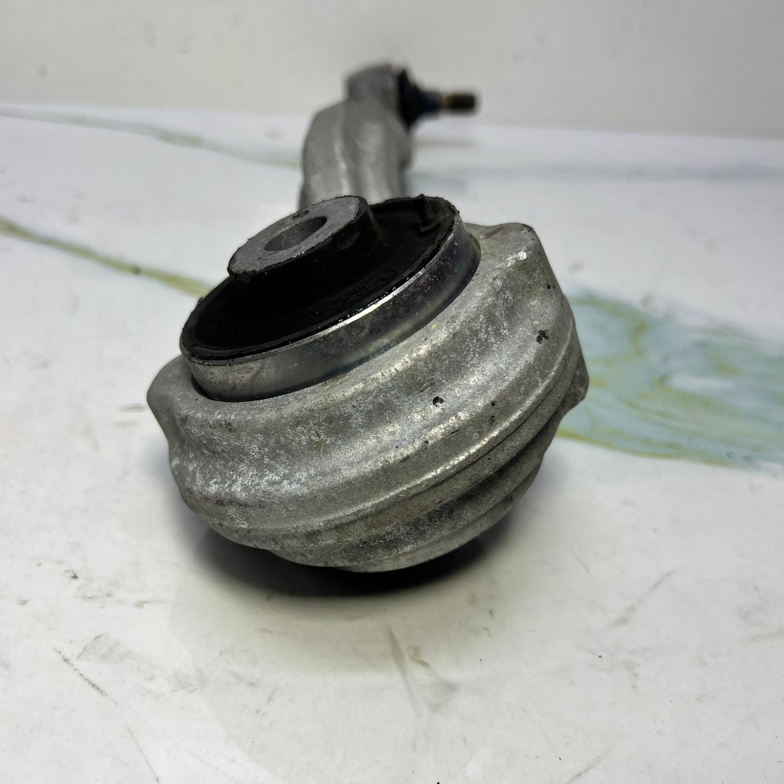 08-14 Mercedes W207 E350 C300 C350 Front Right RWD Suspension Upper Control Arm