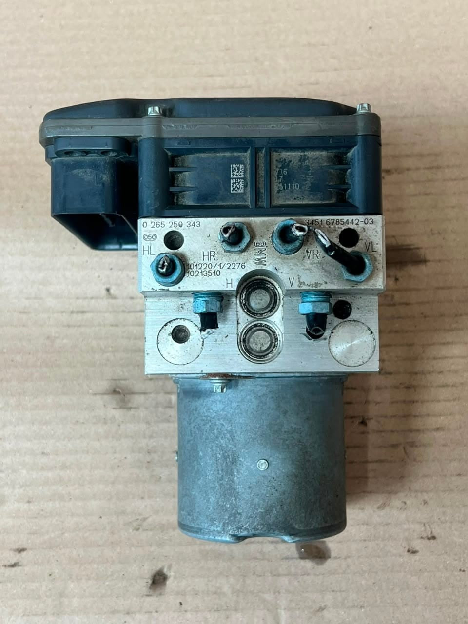 2010 BMW 5 Series F10 F11 4WD DXC DSC ABS CONTROL UNIT Pump 6799523 OEM