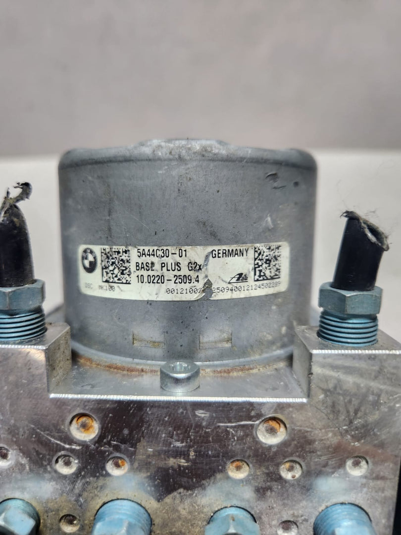 2022 BMW 330i Anti-Lock Brake Control Module 5A44C31 330i and 3 Series G20 G21