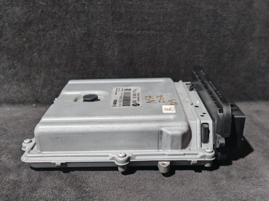 BMW 5 7 SERIES F01 F02 F10 F07 N57 D30A ENGINE CONTROL AUTOMATIC - DDE  8509757