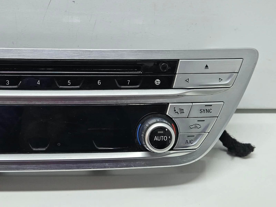 6822775-16-19 BMW 740i G11 G12 A/C and Heater Control Panel OEM