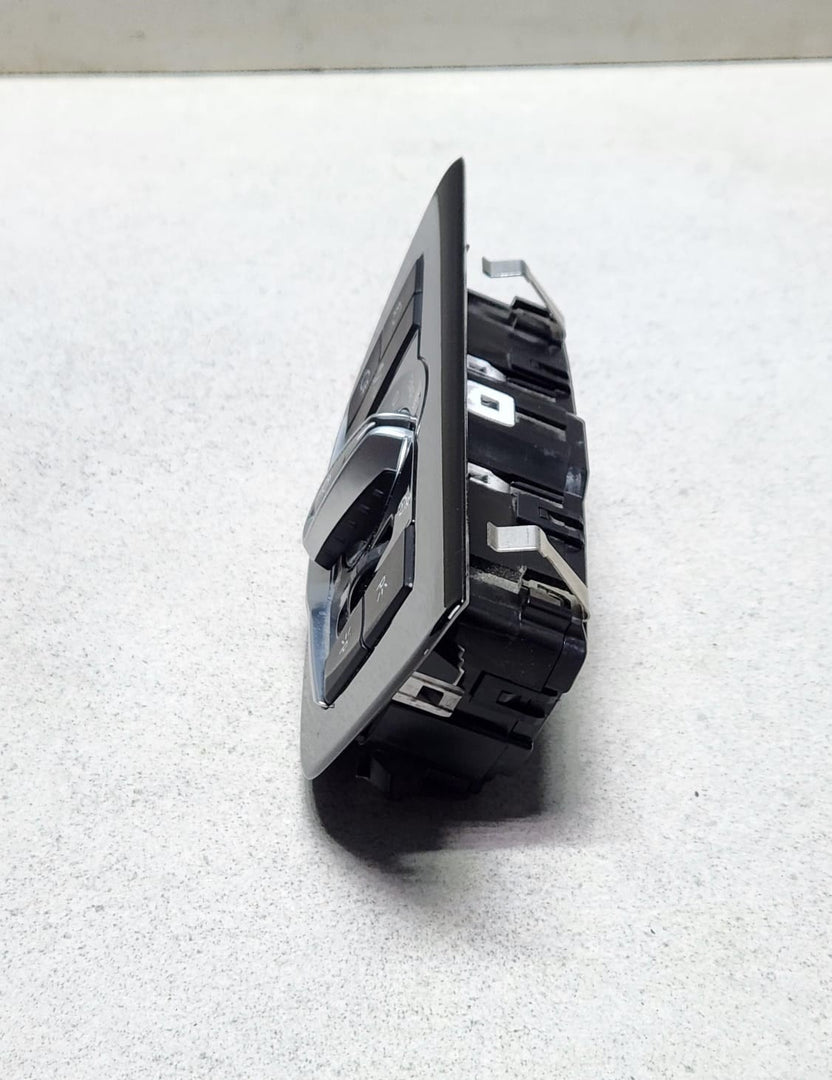 2017-2023 BMW 530i Headlight Switch Control Unit 9493738 5 Series G30 G31 G32 