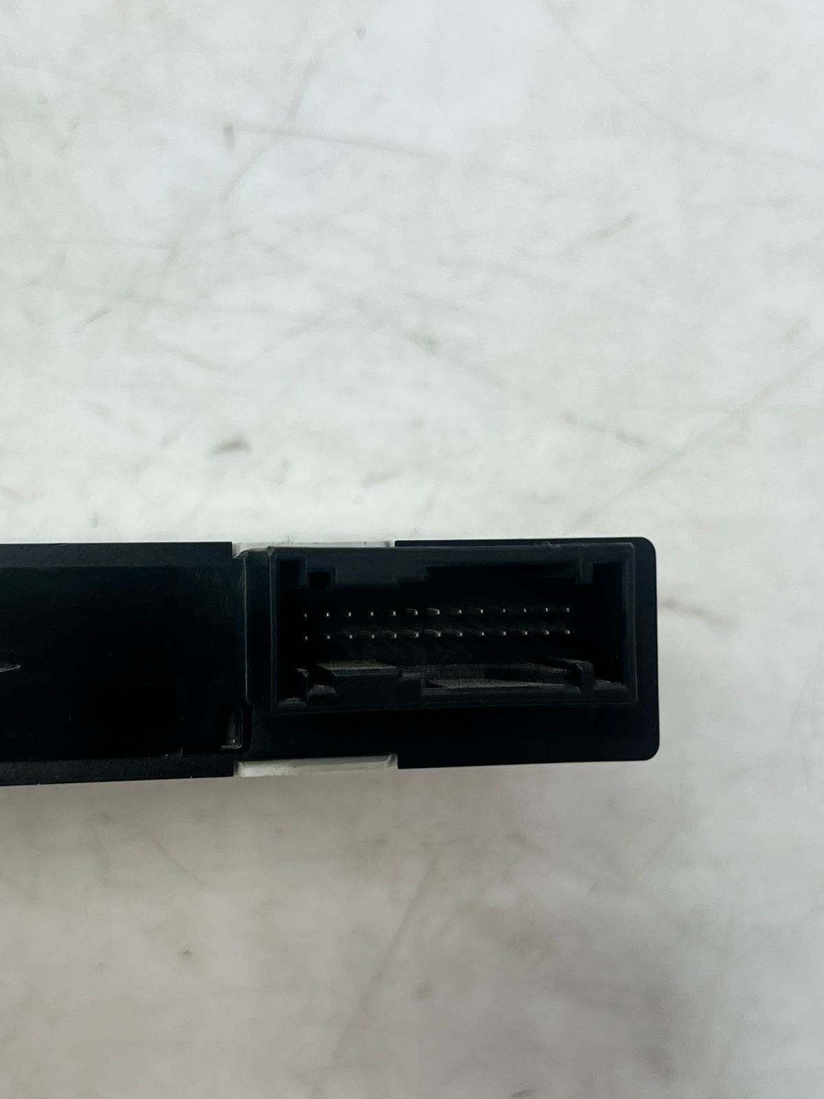 2009-2016 BMW 528i F10 F11 F12 F01 F25 Antitheft Body Control Module 9268751 OEM