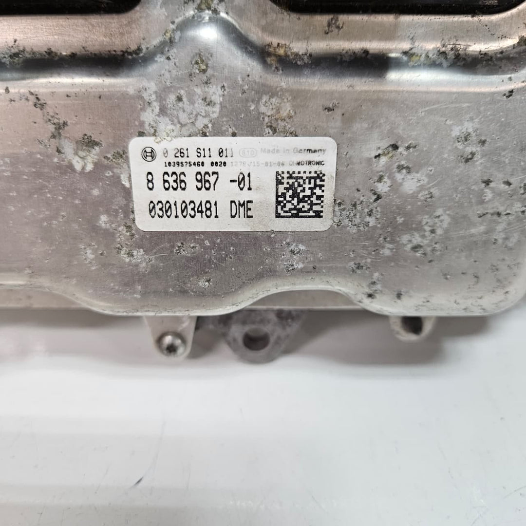 8636967-2014-2018 BMW X6 F16 N63 Engine Control Module ECU DME Key Set