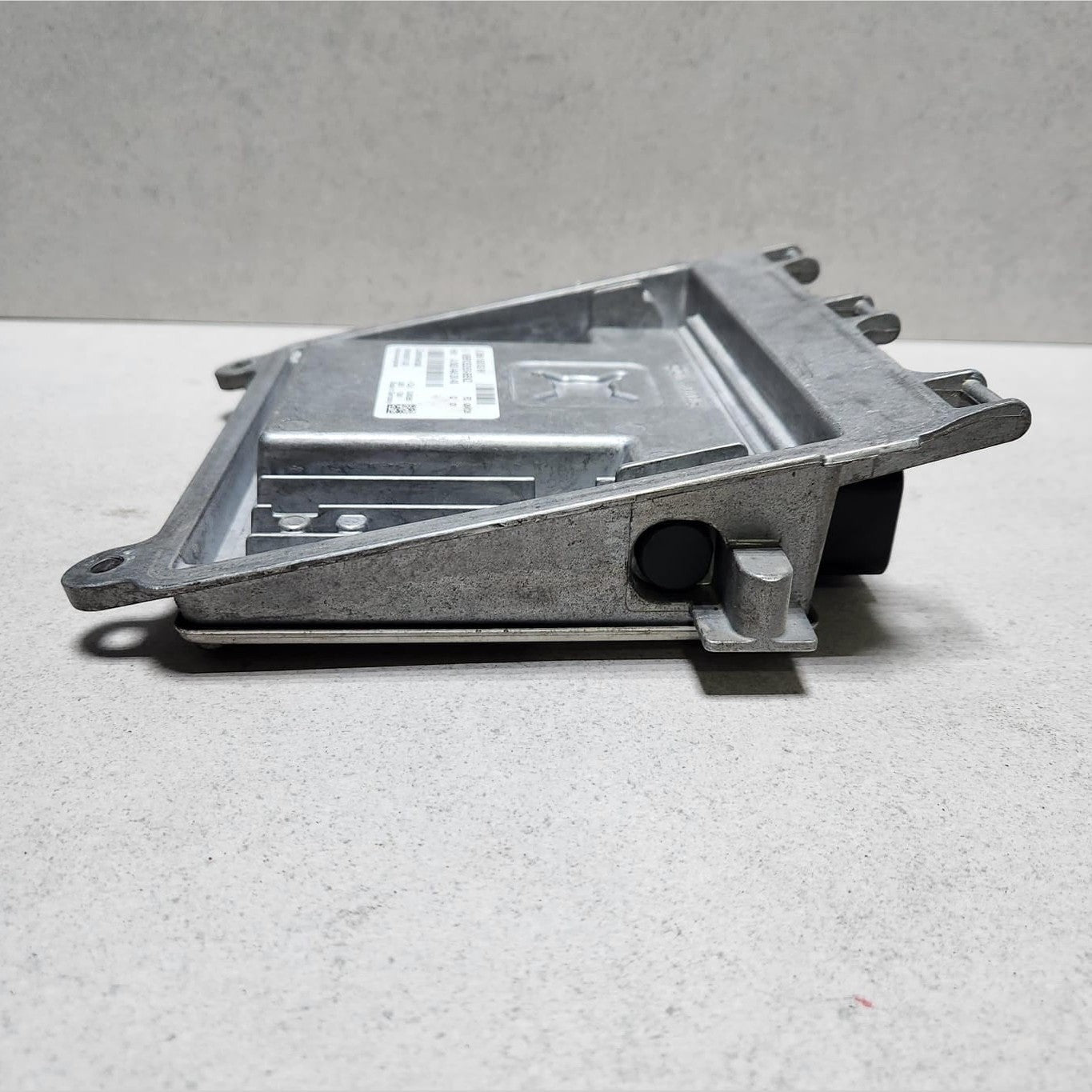Benz Engine Control Module A2661530291 B-Class W245 1.7 engine models