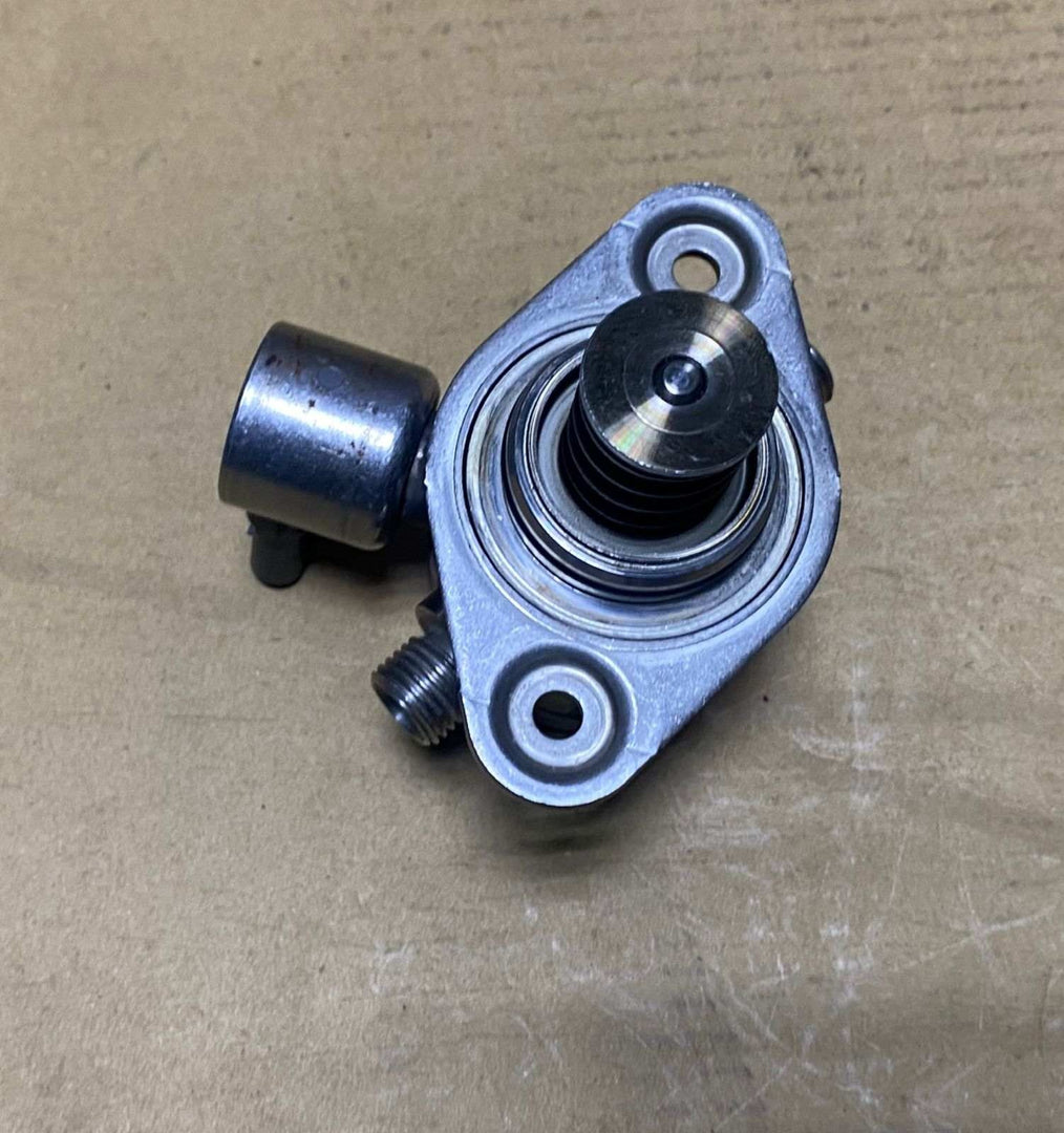 2013 BMW 135i High Pressure Fuel Pump N55 3.5I F10 F25 F30 F32 F20 8604231