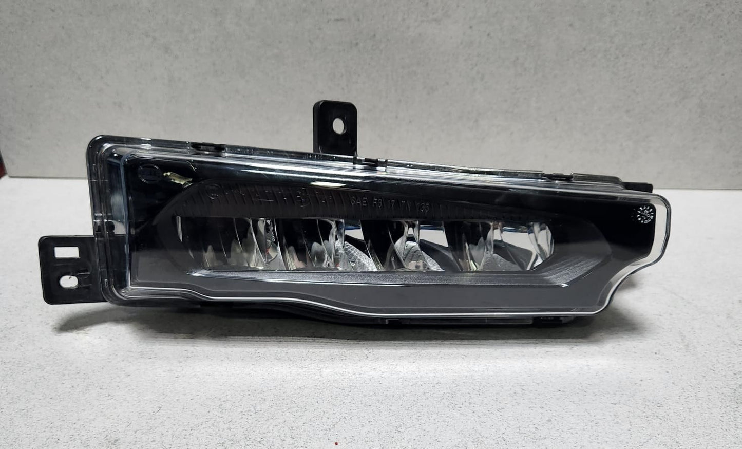 2019-2021 BMW X3 Front Right Fog Light 9492772 X3 G01 OEM