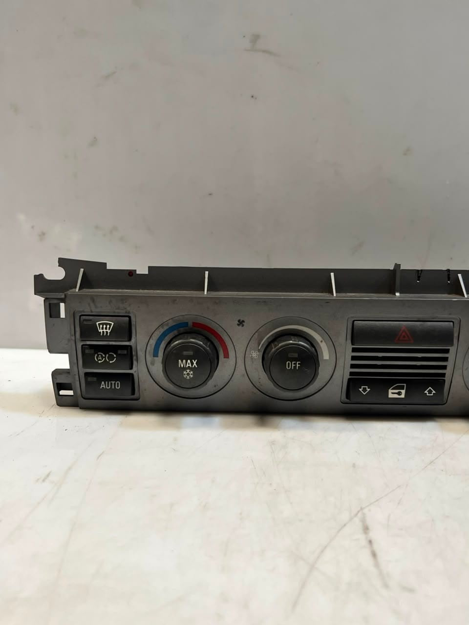 2003 BMW 745i E65 E66 E67 AIR CONDITIONING Climate Control Unit 6932149 OEM