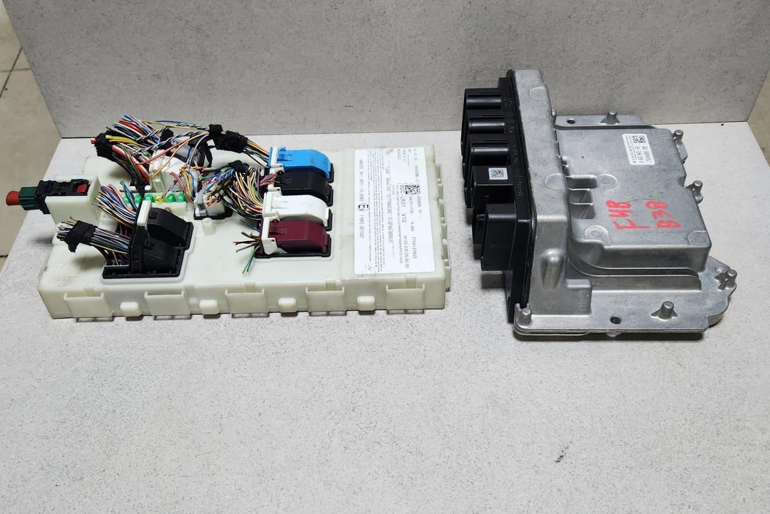 BMW Engine Control Module 8662843 F48 X1 B38 3 CYLINDER ECU SET 