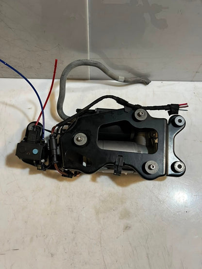 2013-2019 BMW X5 F15, F85, and X6 F16 AIR Suspension Compressor PUMP 26071611
