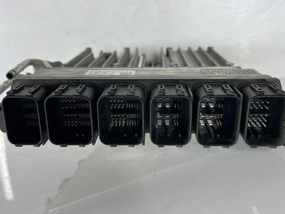 2016-2018 BMW 7 Series G11 G12 750li Engine Control Unit 8680196