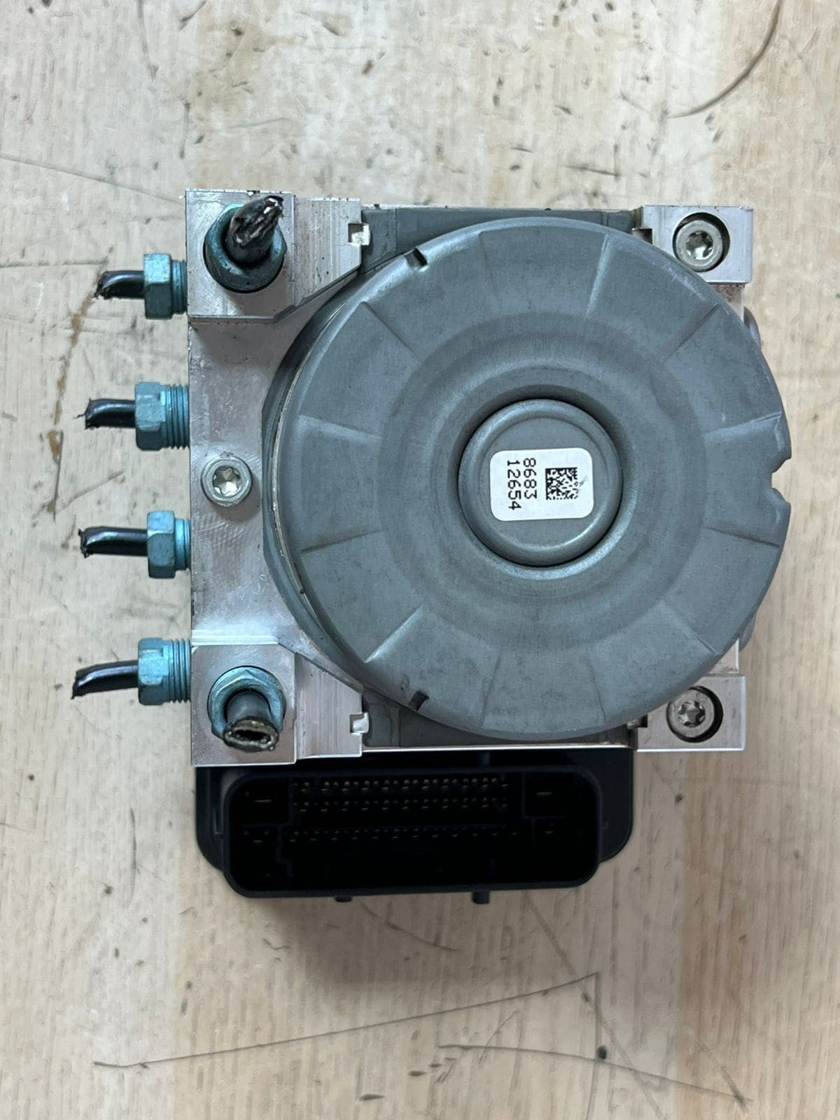 2015-2019 BMW 328i M4 F30 ABS Anti-Lock Brake Pump Module 6871110 OEM