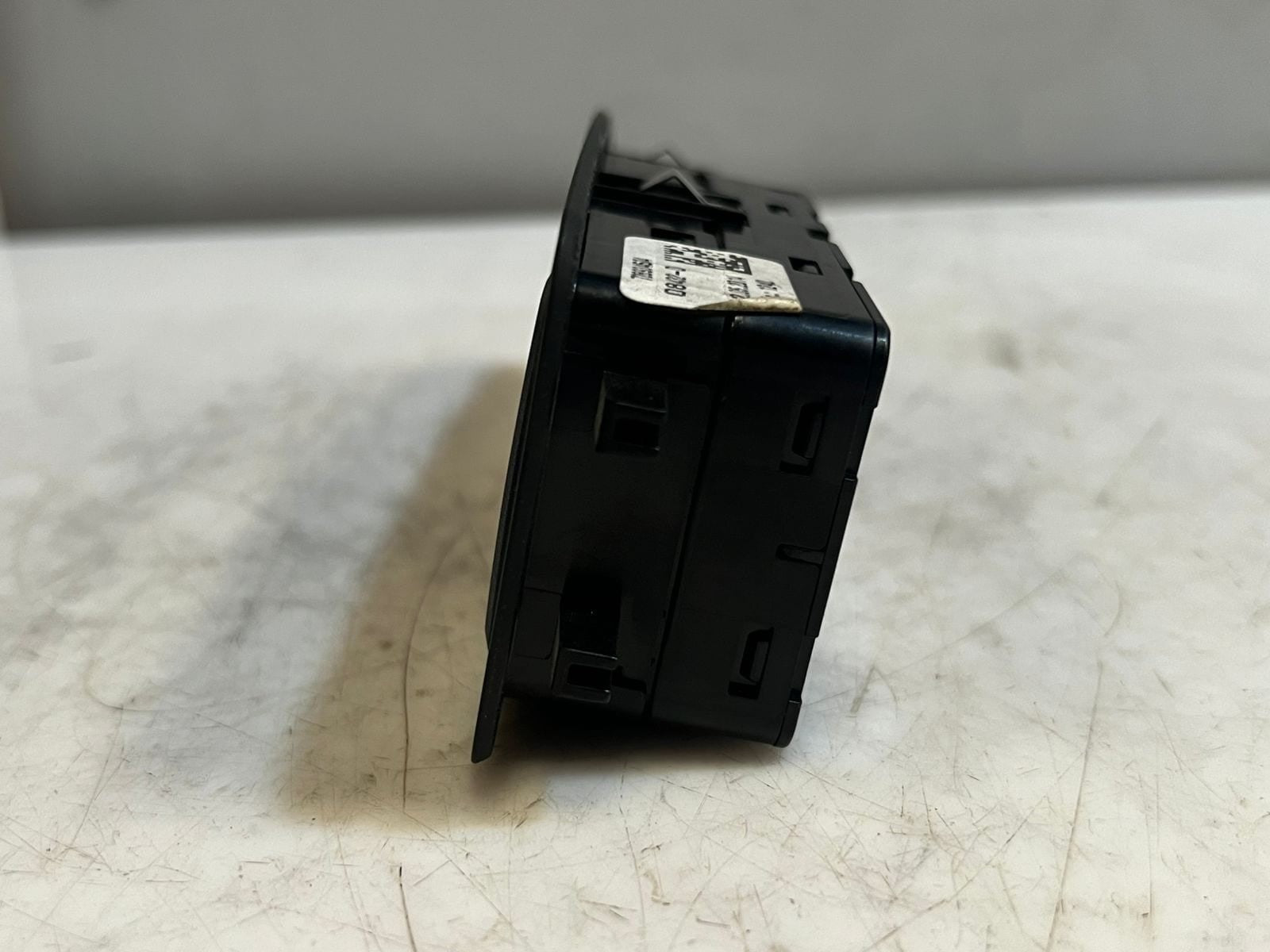 2012-2016 BMW 328i F30 F31 F34 Master Window LIFTER Control Switch 9208111 OEM