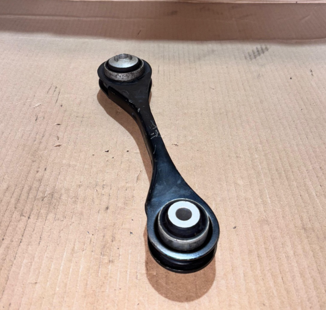 BMW G20 G21 G22 G23 Guiding suspens. link w rubber mount lft LEFT 6878631 SET