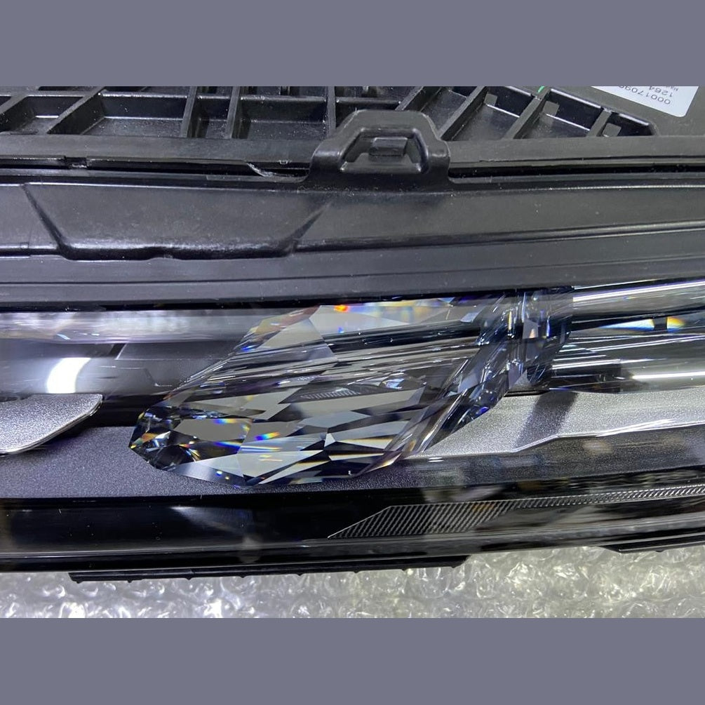OEM BMW 7 Series G70 Headlight Upper LED Front 9879935 left Side