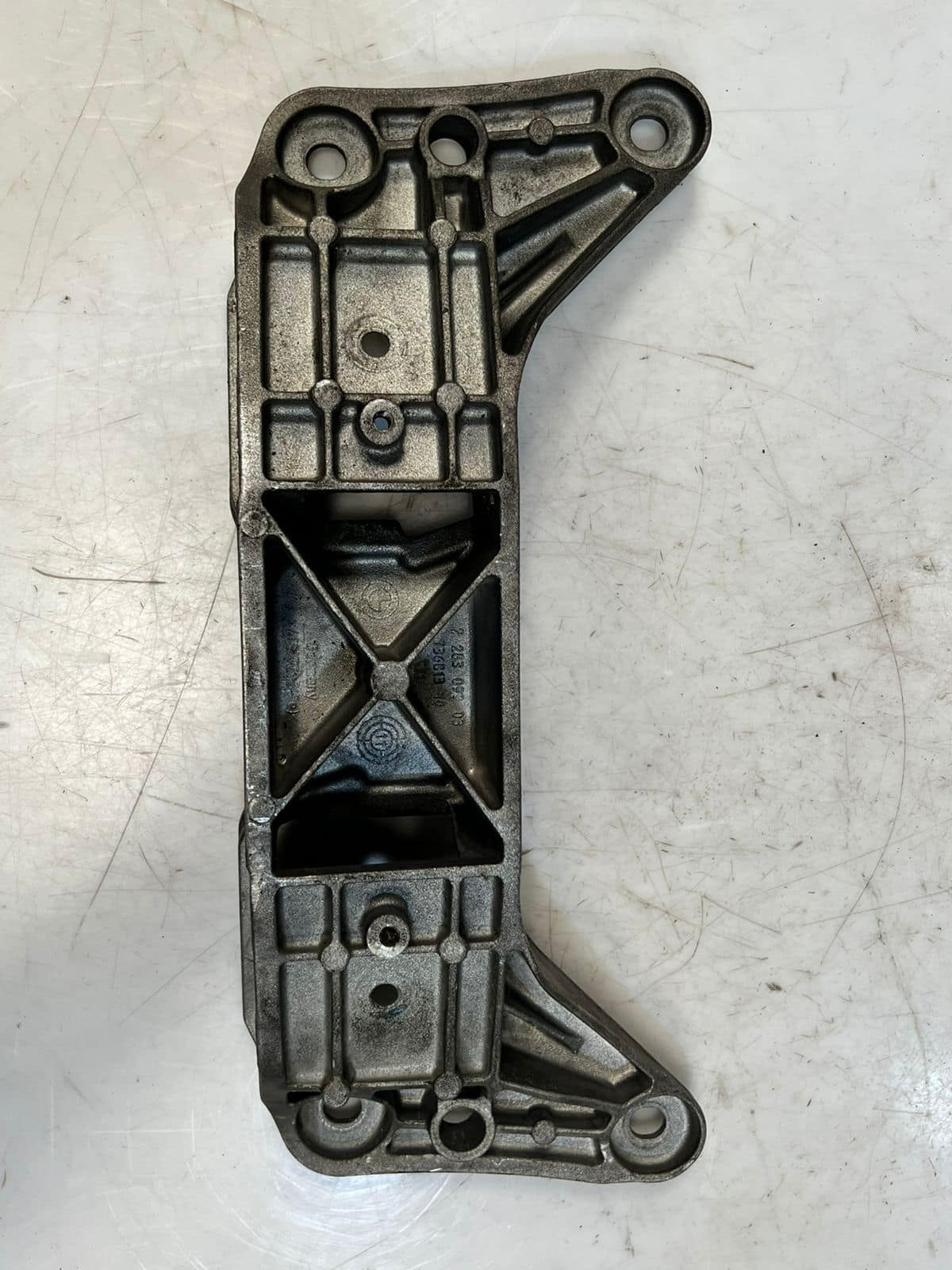 2008-13 BMW M3 E90 E92 E93 4.0L S65 MANUAL Transmission Crossmember 2283099 OEM