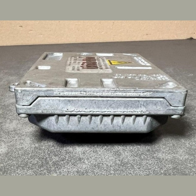 Mercedes Benz W221 Xenon Light Headlight Control Module Unit A216 8704826 OEM