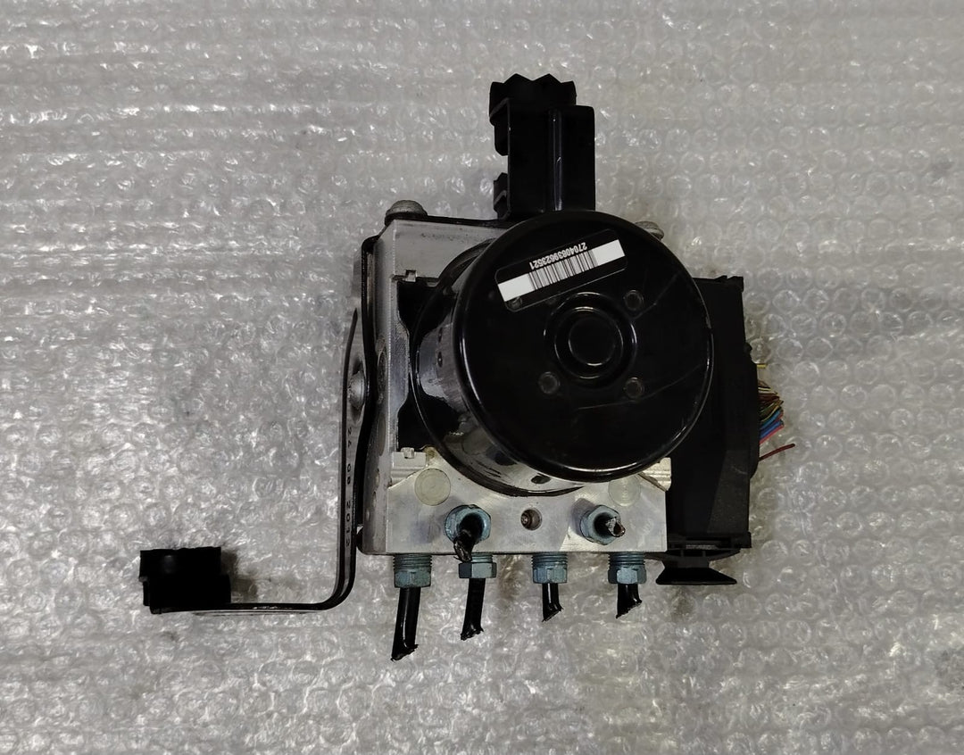 OEM BMW 1 SERIES F20 F21 2012 2.0 DIESEL ABS PUMP CONTROL MODULE UNIT 6860730