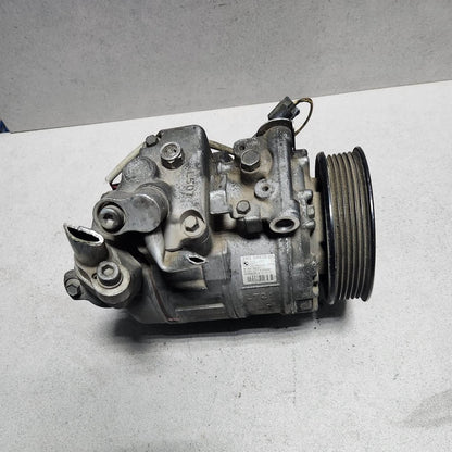 2006-2007 BMW 525i Air Conditioning Compressor 6956715 E60 E61 E63 E64 E65 E66