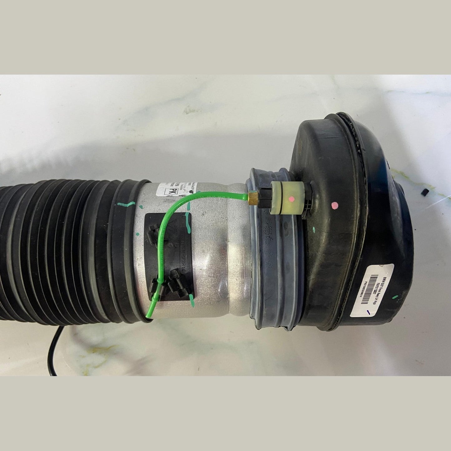 OEM BMW X7 G07 LCI Air shock absorber front left 7831561 ASSEMBLY 2020-2025