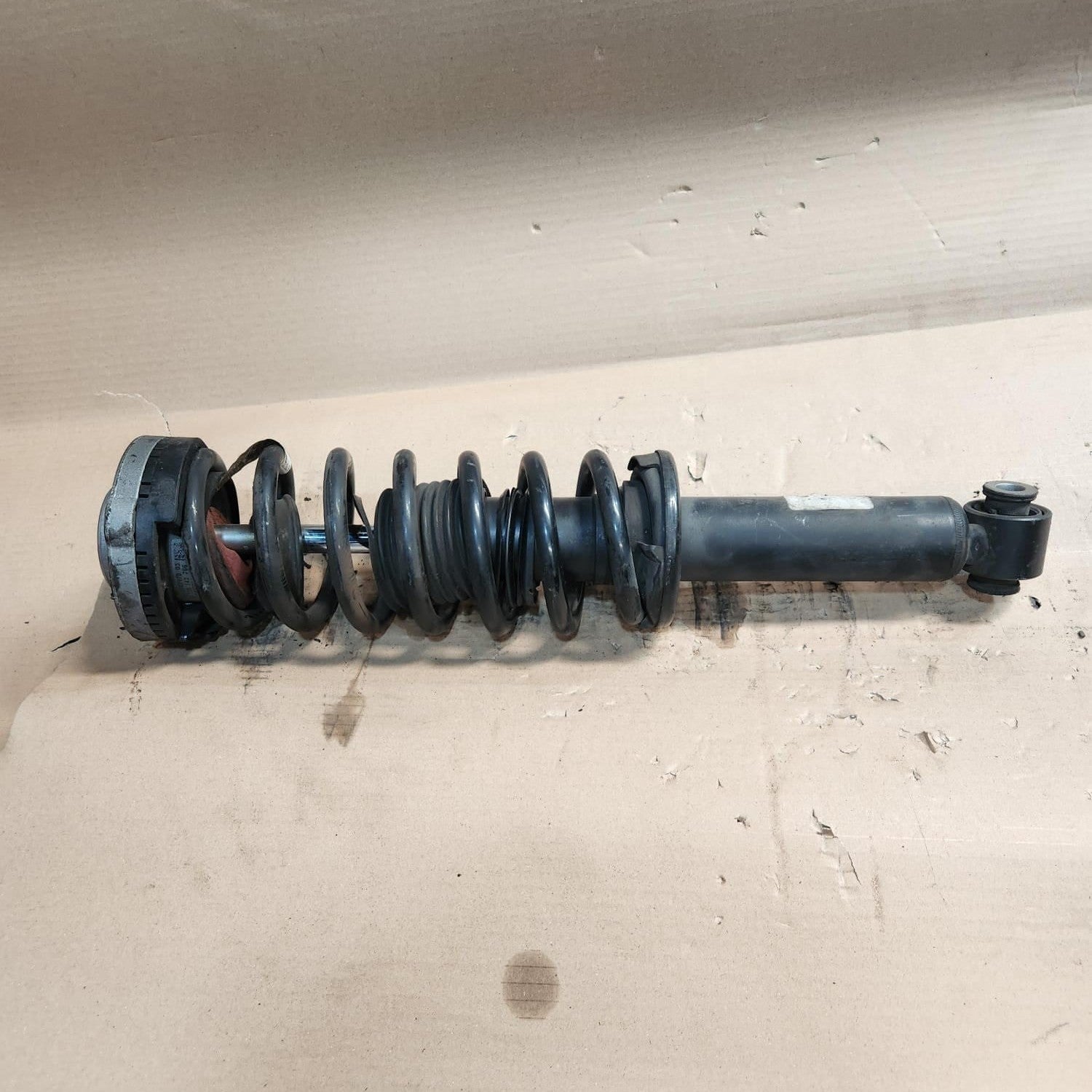 2011-2017 BMW X3 Rear Shock Absorber With Spring Assembly 6796317 X3 X4 