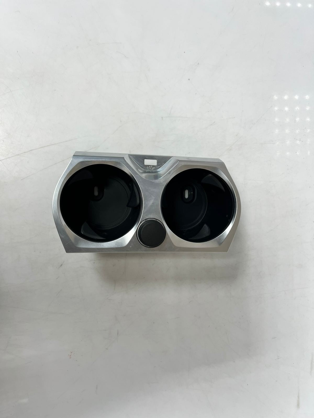 2019-2023 BMW 8' G14, G15, G16 M850i CENTRE CONSOLE Cup Holder 9396505 OEM