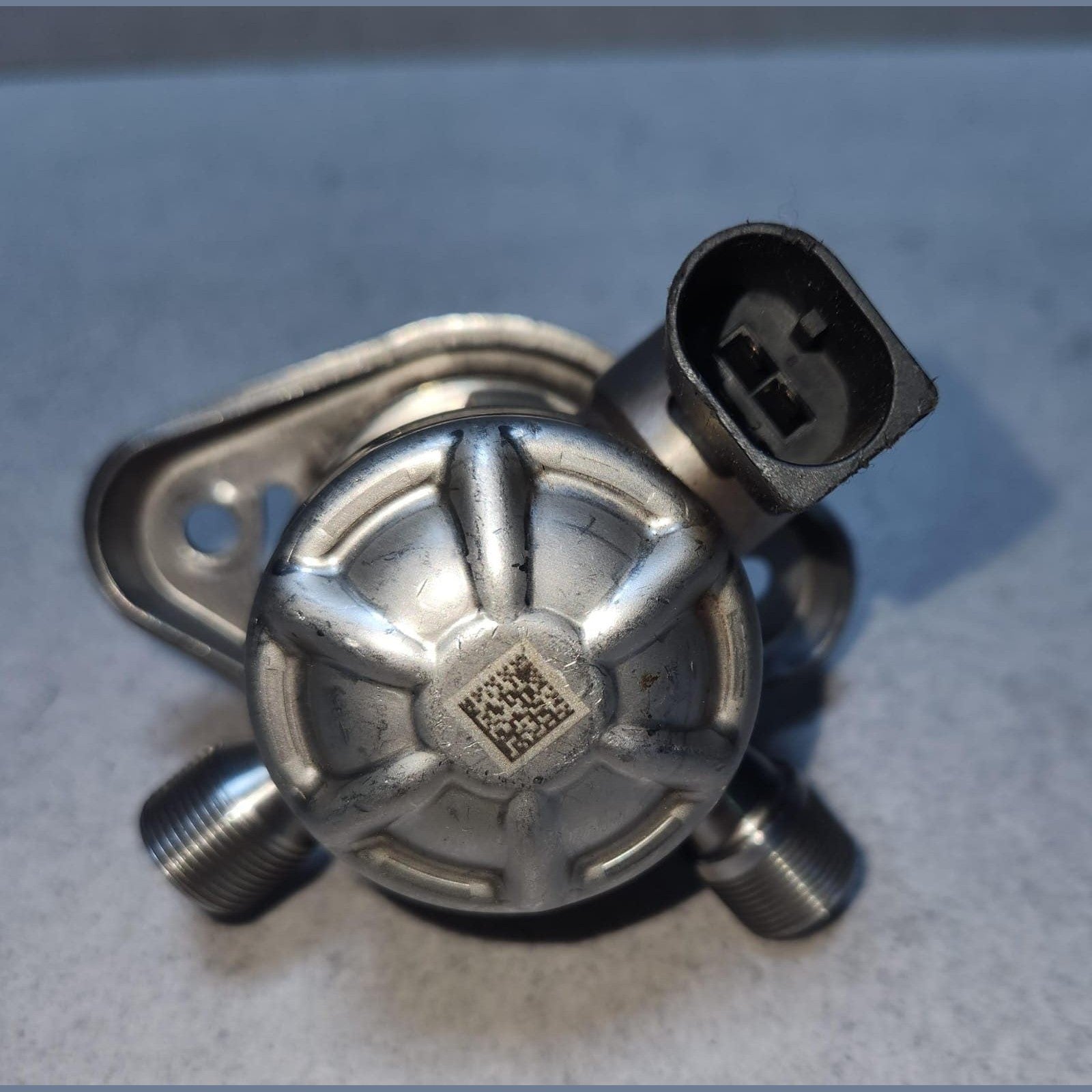 2018 Mercedes-Benz A200 High Pressure Fuel Pump A2820700001  