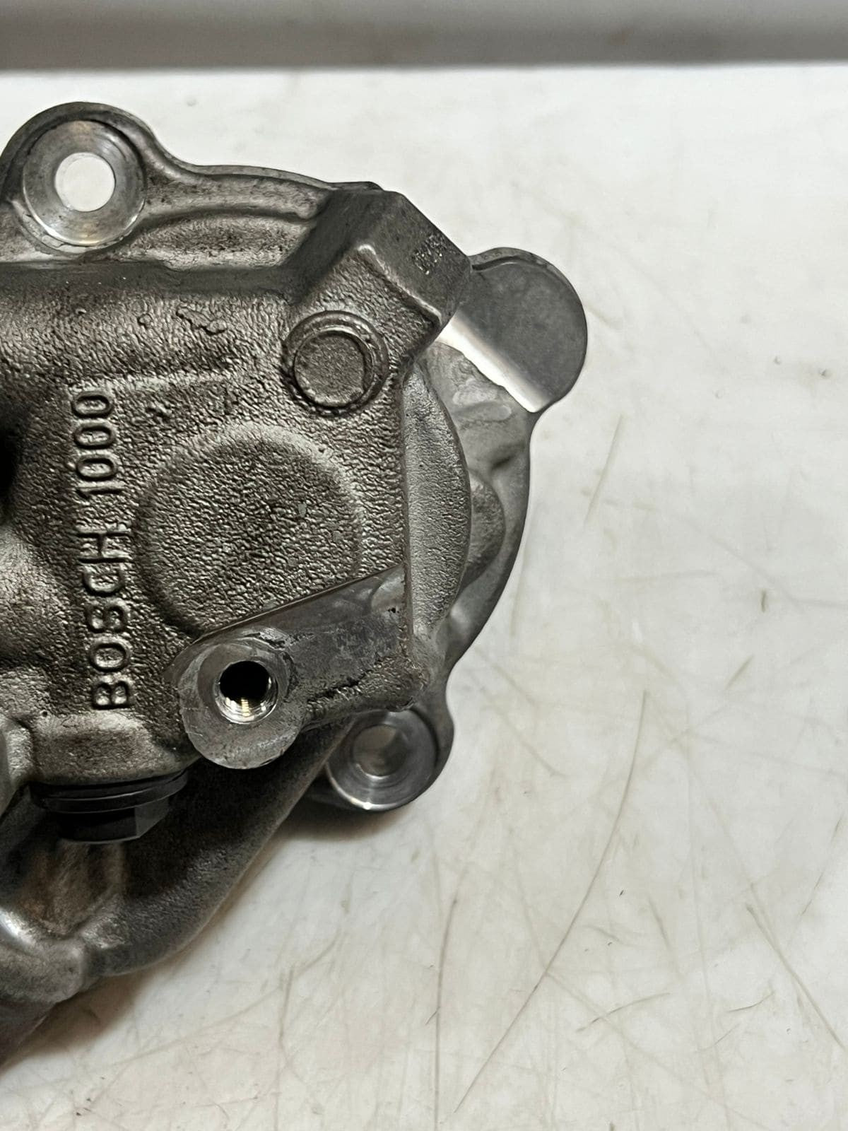 BMW  F10 F20 F21 F30 N47S1 High Pressure Fuel Injection Pump 7823456 0445010528