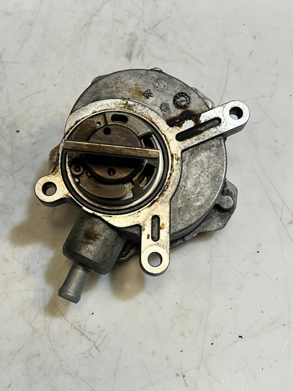 2006-2008 BMW 750Li 6 Series E63 E64 E60 E53 E65 Brake Vacuum Pump 7545384 OEM