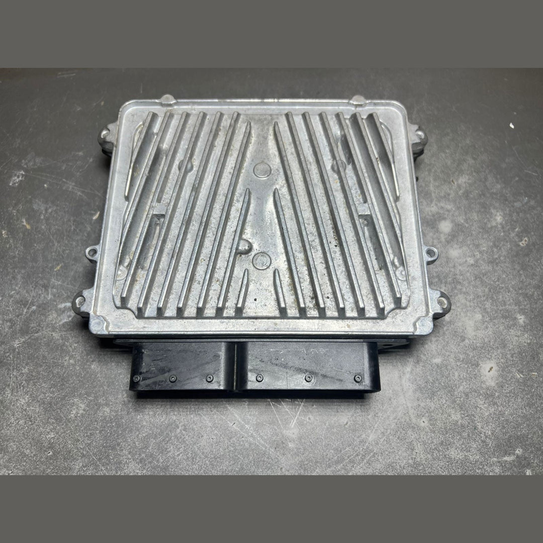 08-10 Mercedes W204 C-Class Engine Control Module Unit ECM ECU A272 1532692 OEM
