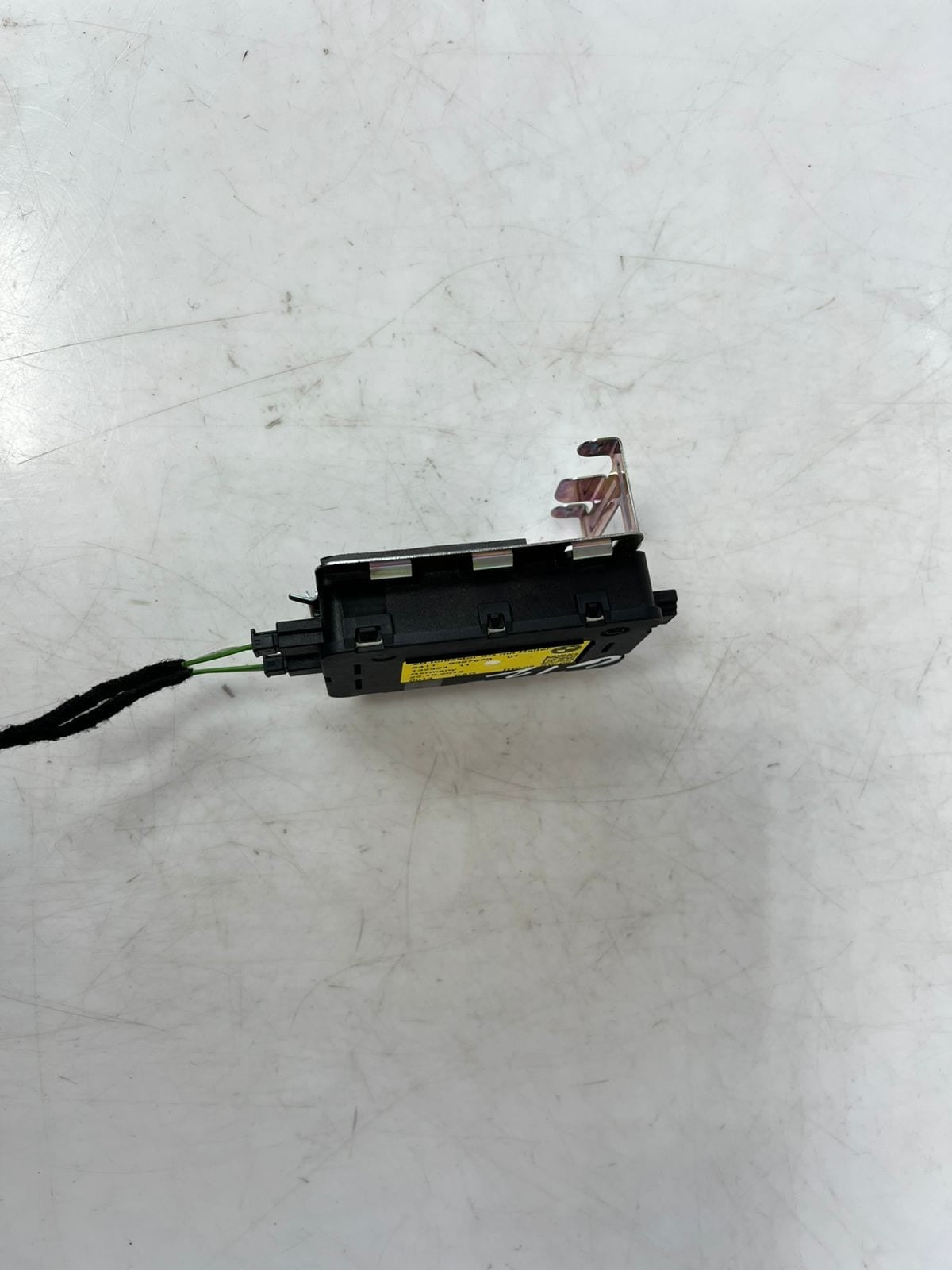 2016-2022 BMW 740i 7 Series G11 G12 Air Ionizer Control Module 9397970 OEM