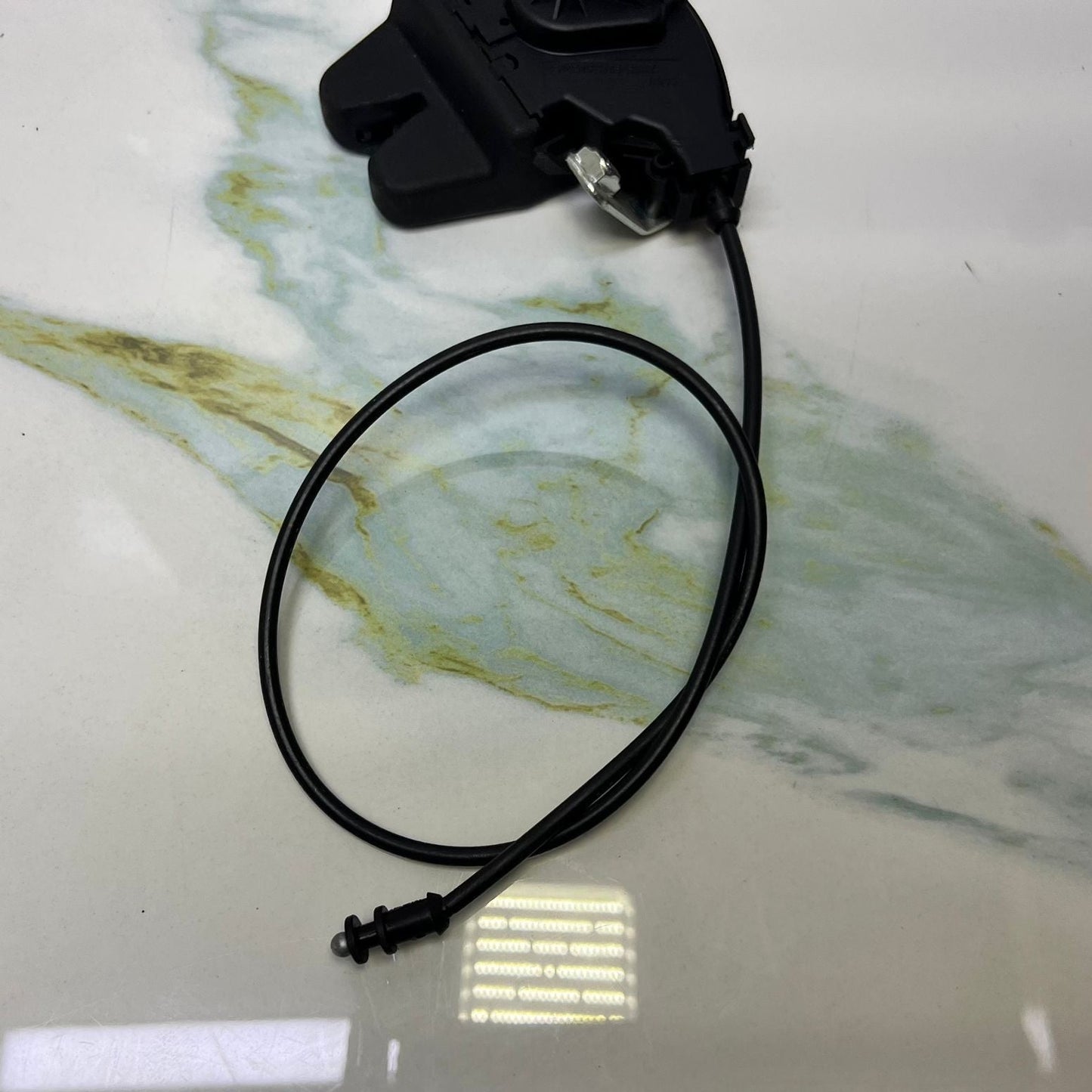 2008-2016 Mercedes-Benz E350 Trunk Lid Latch Lock Actuator A2047500185 C-Class W