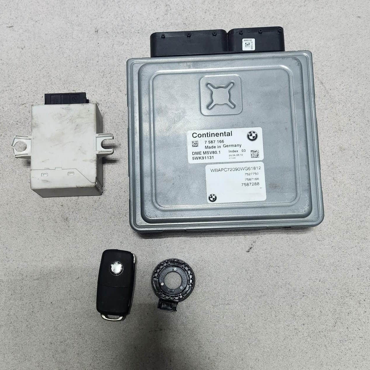 2006-10 BMW X3 E83 X3 2.5 si N52 Engine Control Module DME MSV80.1 7587166 RHD